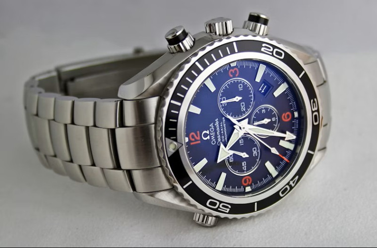 นาฬิกาพรีเมียม 299.99 บาท  (Test)