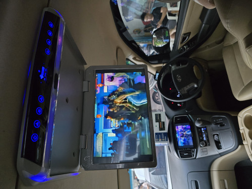 อัปเกรด Hyundai Staria ให้สุดปังด้วยจอแอนดรอยด์ตรงรุ่น พร้อมจอเพดานสุดล้ำ