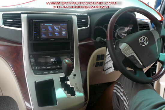 TOYOTA ALPHARD หรูหรา ตามสไตล์ พร้อมเครื่องเล่นมัลติมีเดีย PIONEER AVH 3150 ใช้งานกับกล้องมองหลัง