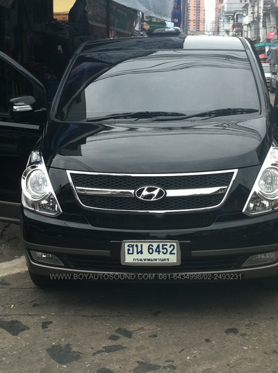 HYUNDAI H1 กับงานติดตั้งจานดาวเทียมติดรถยนต์ satview 888 ดูช่อง true visions ฟรีไม่มีรายเดือน 1