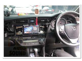 TOYOTA ALTIS 2014 เทห์แบบมีสไตล์ ใช้ front Pioneer avh-x5650bt มีบลูทูธ พร้อมติดกล้องมองถอยหลังช่วยเ 2