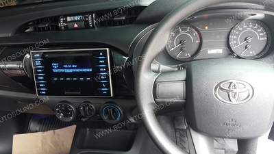 TOYOTA REVO เผยโฉมกันแล้วครับ ลูกค้าเป็นวัยรุ่นใจร้อน เลยมาติดเครื่องเสียงแบบจัดเต็ม นำหน้ากากตัวเต็ 9