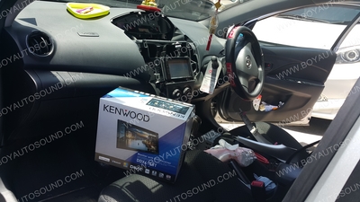 TOYOTA VIOS 2009-2013 เปลี่ยนวิทยุได้นะครับ แค่เปลี่ยนหน้ากากเข้าไปก่อน 1 ชิ้น ก็เลือก head unit ได้