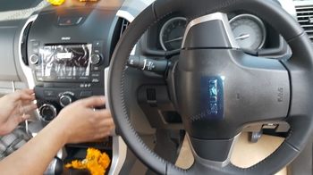 ISUZU D-MAX ALL NEW เปลี่ยน front PIONEER AVH-285BT รุ่นมี bluetooth 3