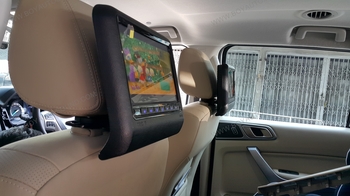 FORD EVEREST2016 ติดตั้งจอหัวหมอนแบบ clip หนีบติดกับขาเบาะเดิม เก็บงานชุดสายไฟ เดินสายเก็บแบบเรียบร 1