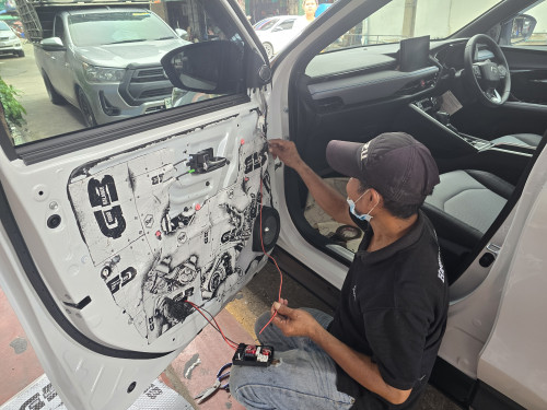 toyota yaris cross 2024 อัพเกรดชุดลำโพง Focal คู่หน้าและคู่หลัง พร้อมเสริมซับวูฟเฟอร์เป็น HARMOTECH 2