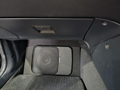 BMW Z3 อัพเกรดชุดลำโพง HERTZ แบรนด์ดังสัญชาติอิตาลี ทั้งซับบ็อกซ์ และลำโพง และยังเปลี่ยนวิทยุเป็น Al 2