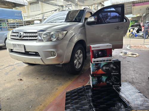 อัปเกรด Toyota Fortuner ให้สุดปังด้วยชุดเครื่องเสียงระดับพรีเมียม
