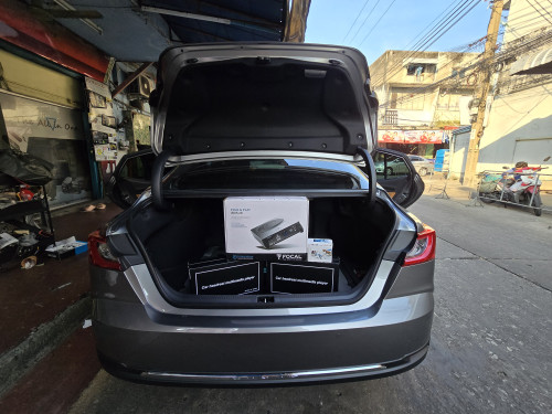 toyota camry 2024 all new camry จอเดิมโรงงาน สามารถอัพเกรดฟังก์ชั่นให้สามารถดูหนังออนไลน์ netflix yo