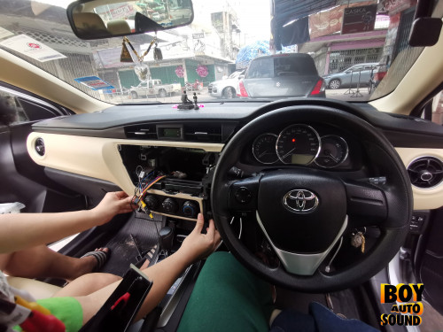 Toyota Altis 2014 ติดตั้งจอแอนดรอยตรงรุ่น DZ จอใหญ่ RAM2Rom32 ใช้งานได้ดี รองรับการใช้งานคู่กับwifi 1