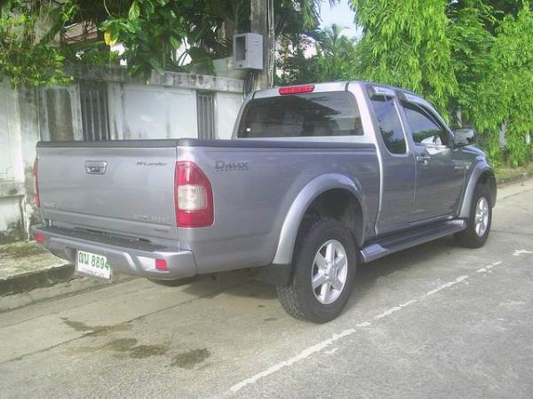 Rqq  ISUZU D-MAX HI-LANDER3.0 TURBO ABS ปี 2004 สีบรอนซ์ ธรรมดา ไม่เคยเฉี่ยวชน เข้าศูนย์ตลอด$A01- 1
