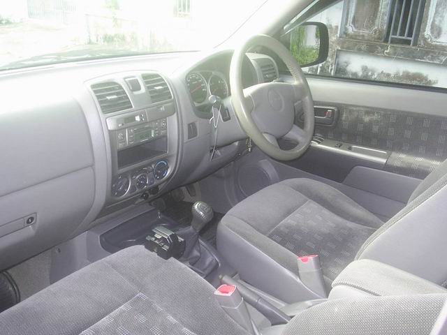 Rqq  ISUZU D-MAX HI-LANDER3.0 TURBO ABS ปี 2004 สีบรอนซ์ ธรรมดา ไม่เคยเฉี่ยวชน เข้าศูนย์ตลอด$A01- 2