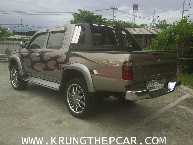 Rqq  TOYOTA SPORT CRUISER 2.5 S D4D COMMONRAIL 16V. TURBO 4X4WD 4 DOOR ปี 2004ล้อแม็ก 20 นิ้ว $A07 แ 1