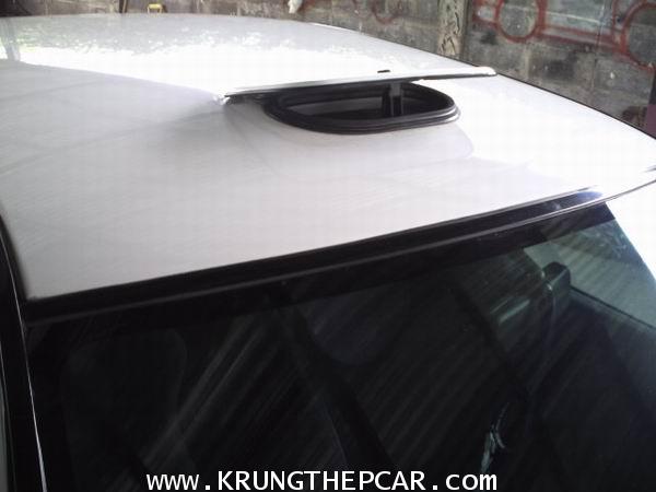 .ขาย SUBARU สีขาว เกียร์ธรรมดา $A26-P6 3