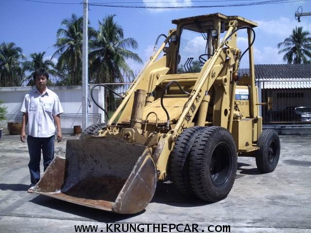 .ขาย รถตัก KOMATSU SD23-3 ยกได้สูง4เมตร สีเดิมทั้งคัน รถนอก พร้อมใช้ $A13-N6SS- 2
