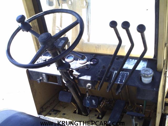 .ขาย รถตัก KOMATSU SD23-3 ยกได้สูง4เมตร สีเดิมทั้งคัน รถนอก พร้อมใช้ $A13-N6SS- 3