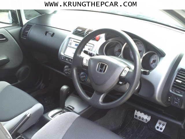 .ขาย HONDA JAZZ 1.5E i-DSi สีบรอนซ์เงิน ออโต้ ปี 2004 แม๊ก17นิ้ว ยางใหม่ มีสปอยเลอร์ $A11-P6IAT- 2