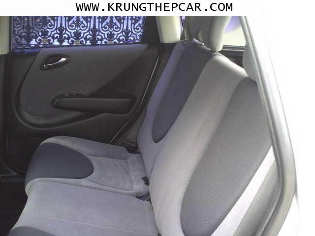 .ขาย HONDA JAZZ 1.5E i-DSi สีบรอนซ์เงิน ออโต้ ปี 2004 แม๊ก17นิ้ว ยางใหม่ มีสปอยเลอร์ $A11-P6IAT- 3