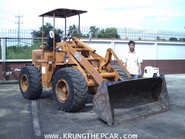 P6SN .ขายรถตักล้อยาง รถตักเอวอ่อน FURUKAWA FL60  ยางใหญ่ เครื่องISUZU C240 เดิมๆ $A16 1