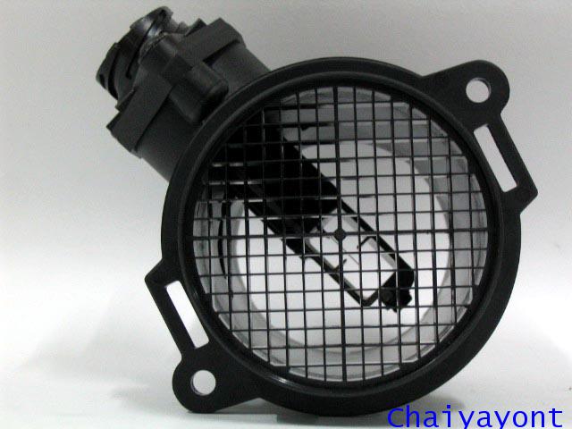 แอร์โฟล์เซ็นเซอร์ Bosch Air Mass Meter , Air Flow Sensor รถเบนซ์ Mercedes-Benz W124 E280 เบอร์ 500 3