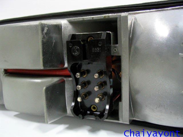 ไฟท้ายซ้ายรถเบนซ์โบราณคลาสสิค รถเบนซ์ตั๊กแตน Classic Auto Vintage Mercedes-Benz W108 W109 280S 280SE 9