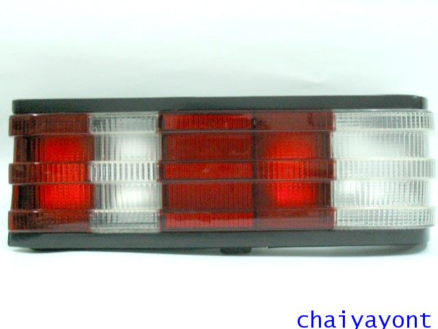 ประดับยนต์ ชุดแต่งรถ ไฟท้ายด้านขวา ขาว-แดง รถเบนซ์ AMG Mercedes-Benz W201 190 190D 190E 1.8 2.3 1