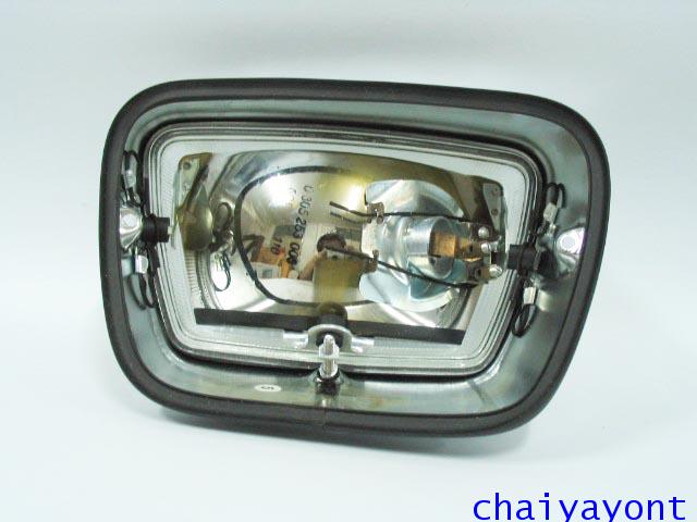 ไฟตัดหมอก ไฟสปอตไลท์ ไฟขนมปัง รถเบนซ์หางปลาคลาสสิค Classic Fintail Mercedes-Benz W110 W111 190C 190D 14