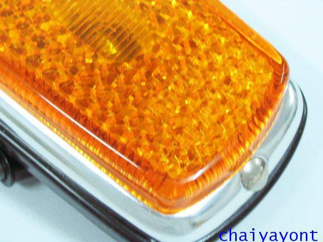 ไฟหรี่ข้างบังโกลนหน้า สีส้ม รถเบนซ์โบราณคลาสสิค Pagoda Mercedes-Benz W113 230SL 250SL 280SL 8
