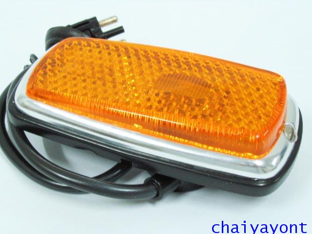 ไฟหรี่ข้างบังโกลนหน้า สีส้ม รถเบนซ์โบราณคลาสสิค Pagoda Mercedes-Benz W113 230SL 250SL 280SL 9