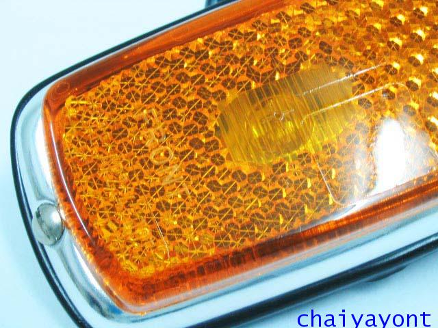 ไฟหรี่ข้างบังโกลนหน้า สีส้ม รถเบนซ์โบราณคลาสสิค Pagoda Mercedes-Benz W113 230SL 250SL 280SL 12