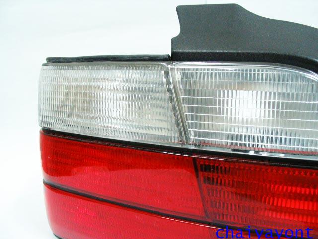 ไฟท้ายขาวแดง Depo ด้านซ้าย รถบีเอ็มดับบลิว BMW E36 316i 318i 320i 325i 328i M40 M43 M50 M52 Series 3 5