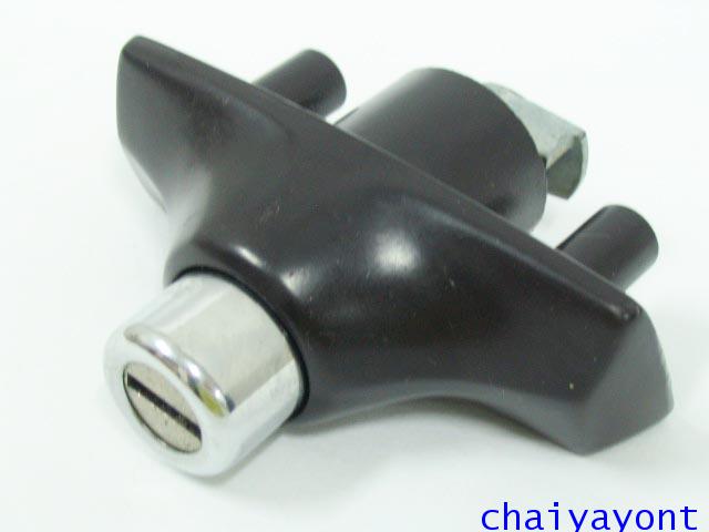 กุญแจฝาท้ายประตูบีเอ็มรุ่นเก่า รถบีเอ็มดับบลิวคลาสสิคโบราณ Classic BMW E12 518i 520 525 528 M10 M20 5