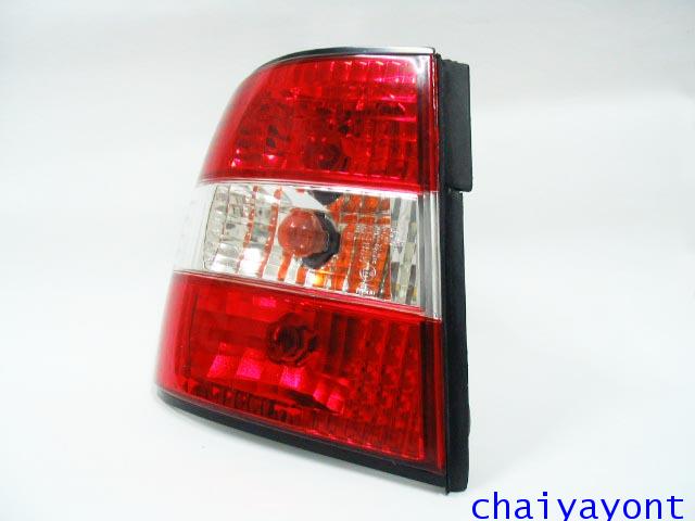 ชุดแต่งไฟท้ายเพชร คริสตัลใส ขาว-แดง ด้านซ้าย รถบีเอ็มดับบลิว BMW E34 518i 520i 525i 530i M43 M50 12