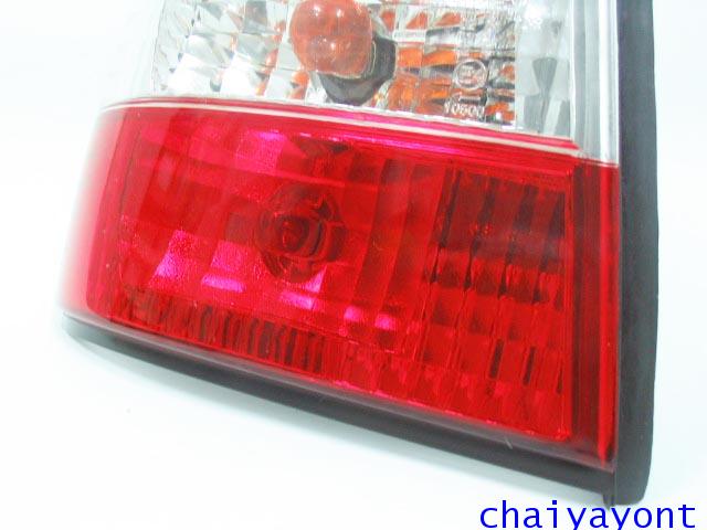 ชุดแต่งไฟท้ายเพชร คริสตัลใส ขาว-แดง ด้านซ้าย รถบีเอ็มดับบลิว BMW E34 518i 520i 525i 530i M43 M50 16