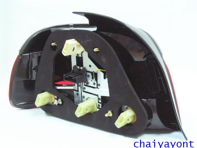 Hella ไฟท้ายขาวแดงเพชร RH รถบีเอ็มดับบลิว BMW E39 520i 523i 525i M52 M54 528i 530i 540i Serie 5 13