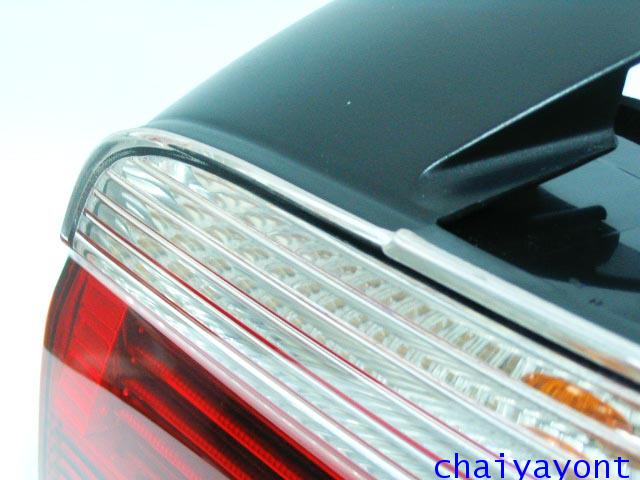 Hella ไฟท้ายขาวแดงเพชร RH รถบีเอ็มดับบลิว BMW E39 520i 523i 525i M52 M54 528i 530i 540i Serie 5 12