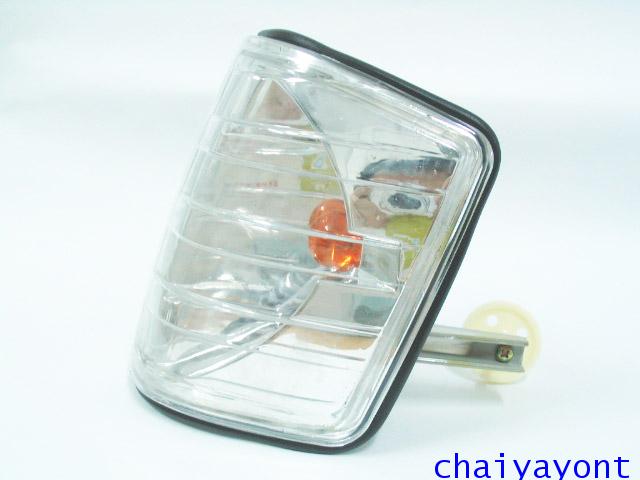 ชุดแต่งไฟเลี้ยวเพชร เคลียร์ใส Clear Crystal รถเบนซ์ Mercedes-Benz W201 190 190D 190E 1.8 2.3 E-Class 7