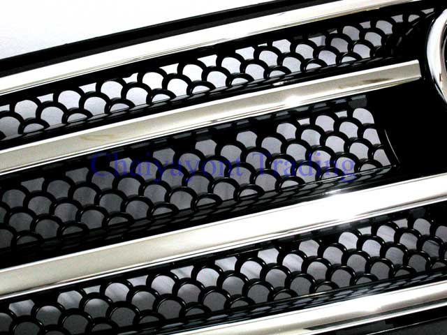 กระจังหน้าสปอร์ตสีดำรถเบนซ์ W204 รุ่น 4 ประตู Avantgarde C200 C220 C320 C180 C230 C250 C320 CDI 4