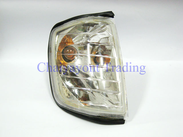 ชุดแต่งไฟเลี้ยวเพชร เคลียร์ใส Clear Crystal รถเบนซ์ Mercedes-Benz W124 230E 300E E220 E280 E320 E500 1