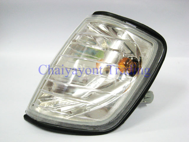 ชุดแต่งไฟเลี้ยวเพชร เคลียร์ใส Clear Crystal รถเบนซ์ Mercedes-Benz W124 230E 300E E220 E280 E320 E500 2