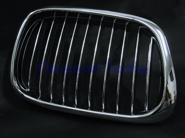 ประดับยนต์ชุดแต่งรถ กระจังหน้ารถบีเอ็มขอบโครเมี่ยม BMW E39 ซีรีย์ 5 520d 520i 523i 525d 525i 528i 5 2