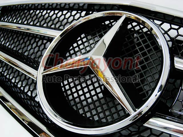 ประดับยนต์ชุดแต่งรถกระจังหน้าสปอร์ตสีดำรถเบนซ์ W204 รุ่น 4 ประตู Avantgarde C200 C220 C320 C180 C230 4