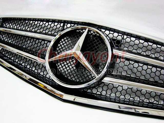 ประดับยนต์ชุดแต่งรถกระจังหน้าสปอร์ตสีดำรถเบนซ์ W204 รุ่น 4 ประตู Avantgarde C200 C220 C320 C180 C230 7