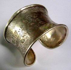 กำไลเงินข้อมือ เครื่องเงินชาวเขา กะเหรี่ยง