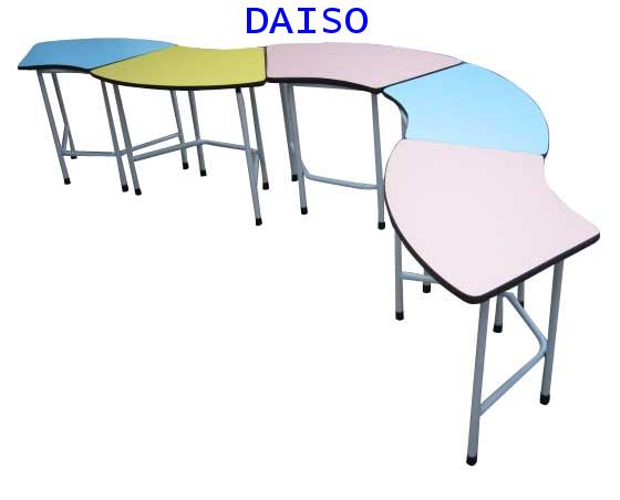 โต๊ะ/โต๊ะทรงเสี้ยวพระจันทร์ สำหรับโรงเรียนอนุบาล, S-96 2