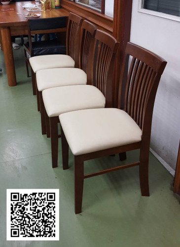 เก้าอี้ไม้ยางพารา ที่นั่งหุ้มเบาะหนังเทียม DPC-014