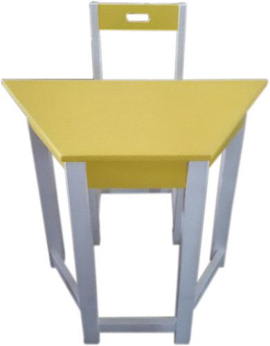 ชุดโต๊ะและเก้าอี้นักเรียนไม้ยางพารา สี่เหลี่ยมคางหมู ทำสี  / รหัส S-151