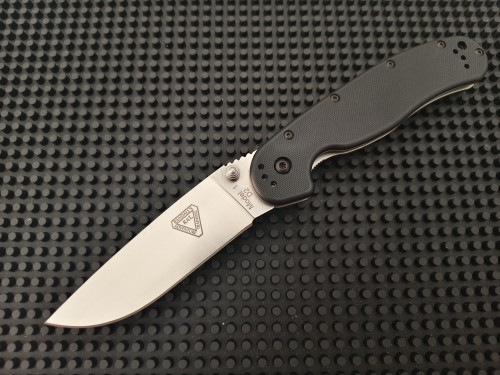 มีดพับ Ontario RAT Model 1 Folding Knife Satin D2 Plain Blade, Black Nylon Handles (8867)