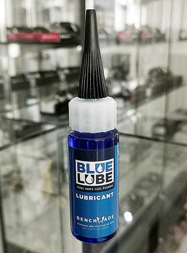 น้ำยาหล่อลื่นและป้องกันสนิม Benchmade BlueLube Lubricant ขนาด 1.25 ออนซ์ (983900F)