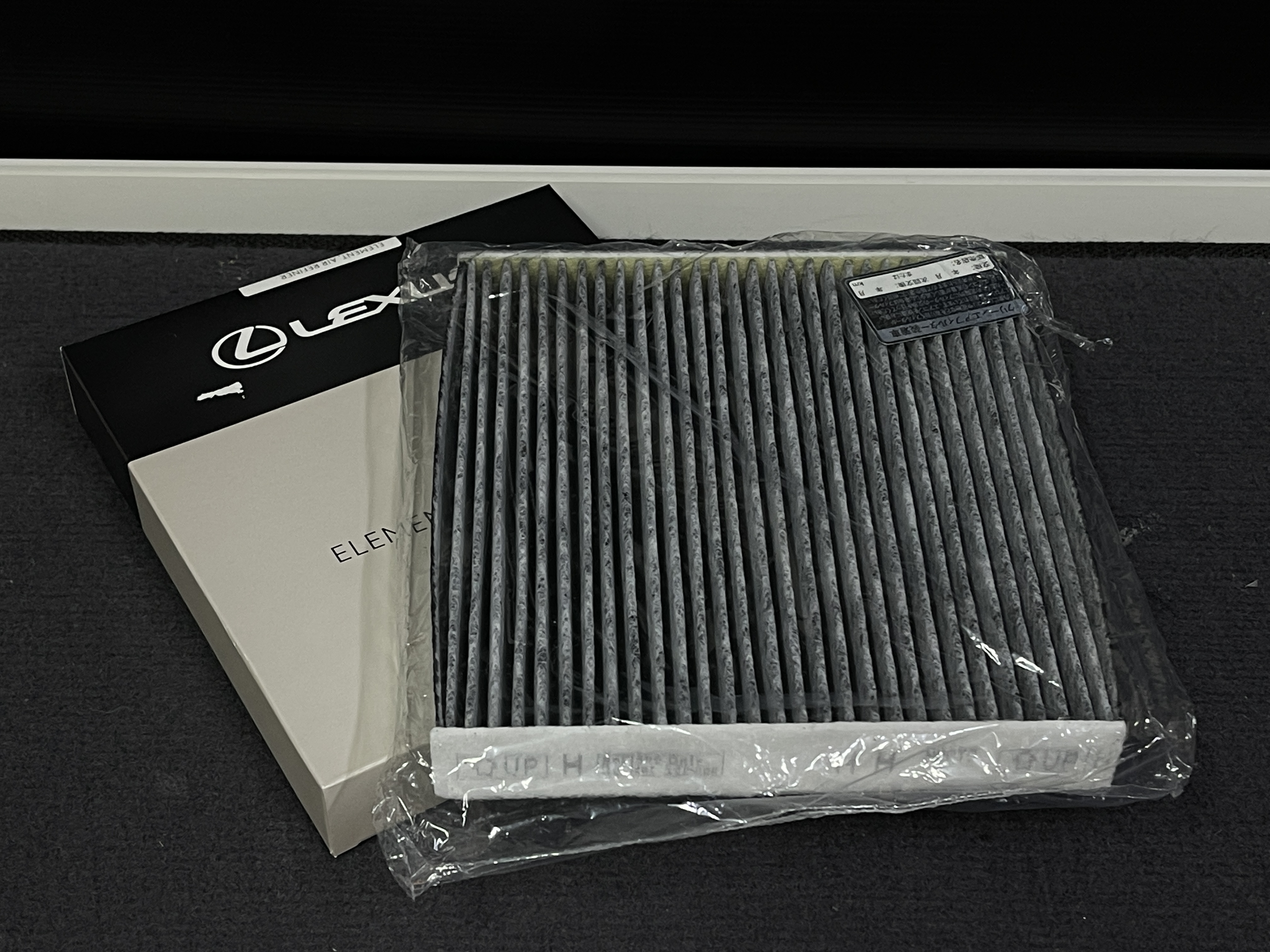 ใส้กรองแอร์ภายในห้องโดยสารแบบคาร์บอน Lexus package แบบที่ขายในญี่ปุ่น